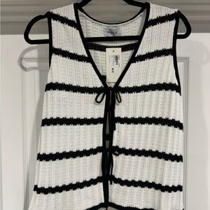 Evereve Black and White Knit Vest
